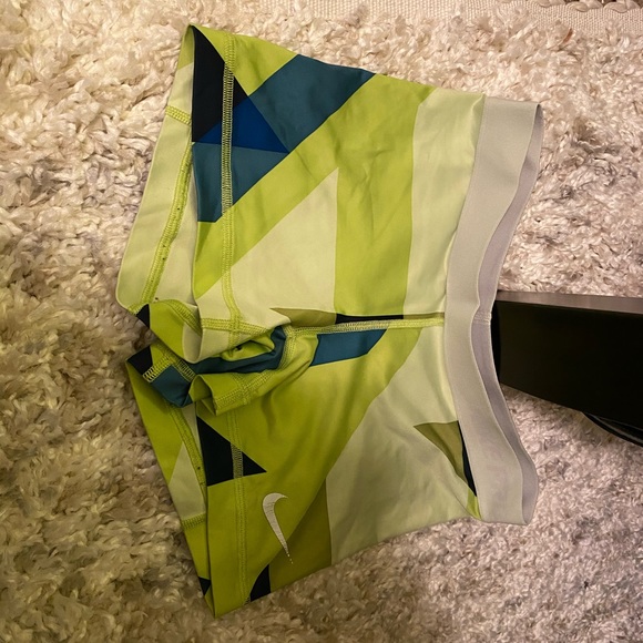 Nike Other - Patterned Nike spandex